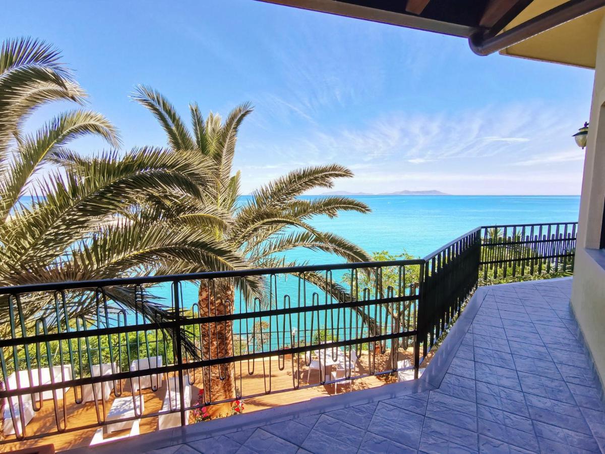 Capo dʼOrlando Villa Anita Apartments المظهر الخارجي الصورة
