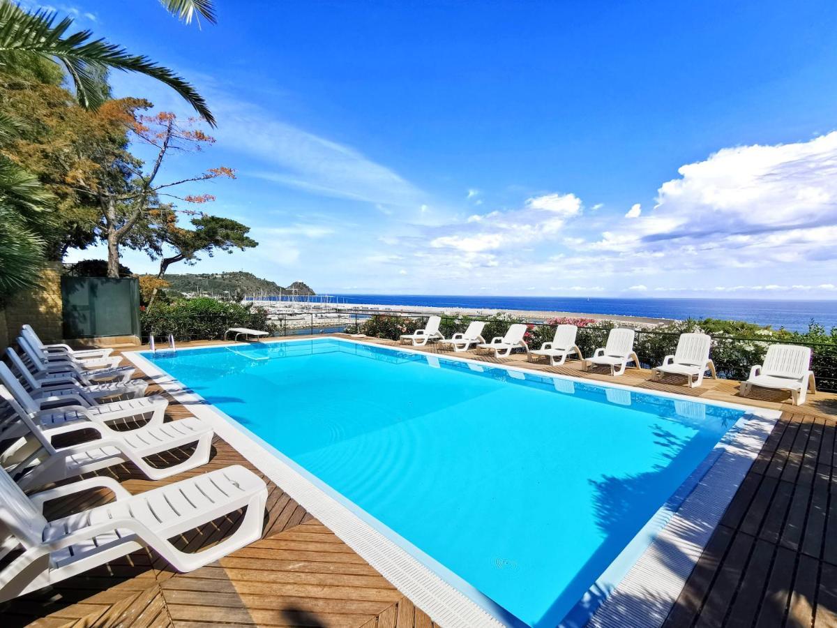 Capo dʼOrlando Villa Anita Apartments المظهر الخارجي الصورة