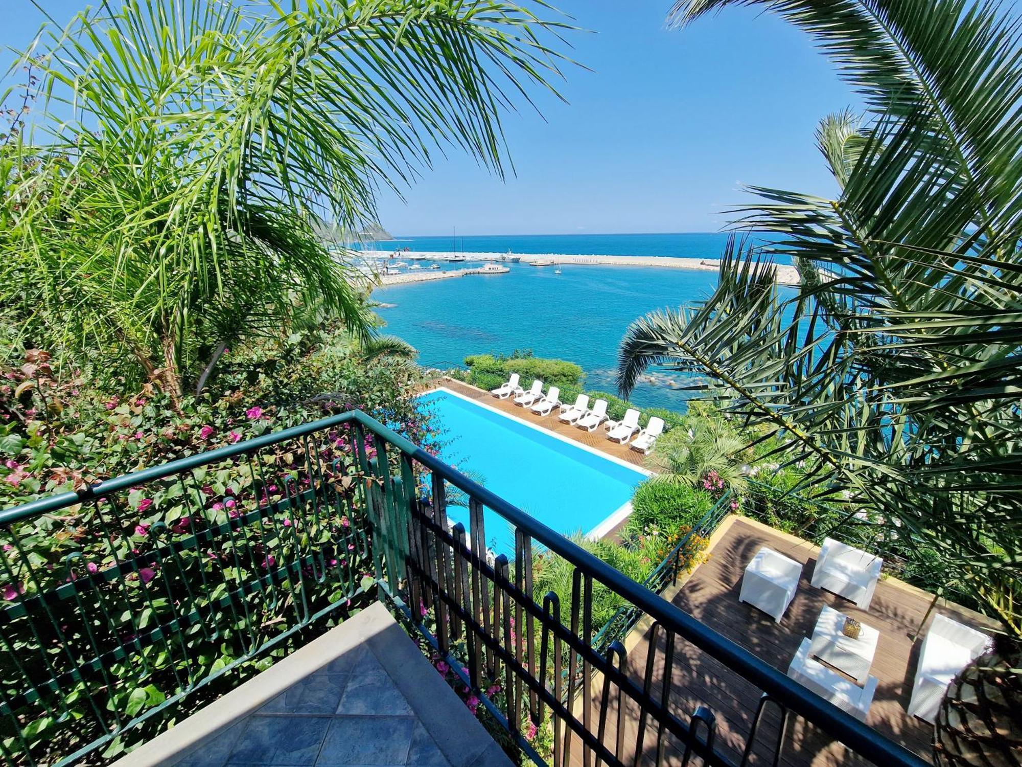 Capo dʼOrlando Villa Anita Apartments المظهر الخارجي الصورة