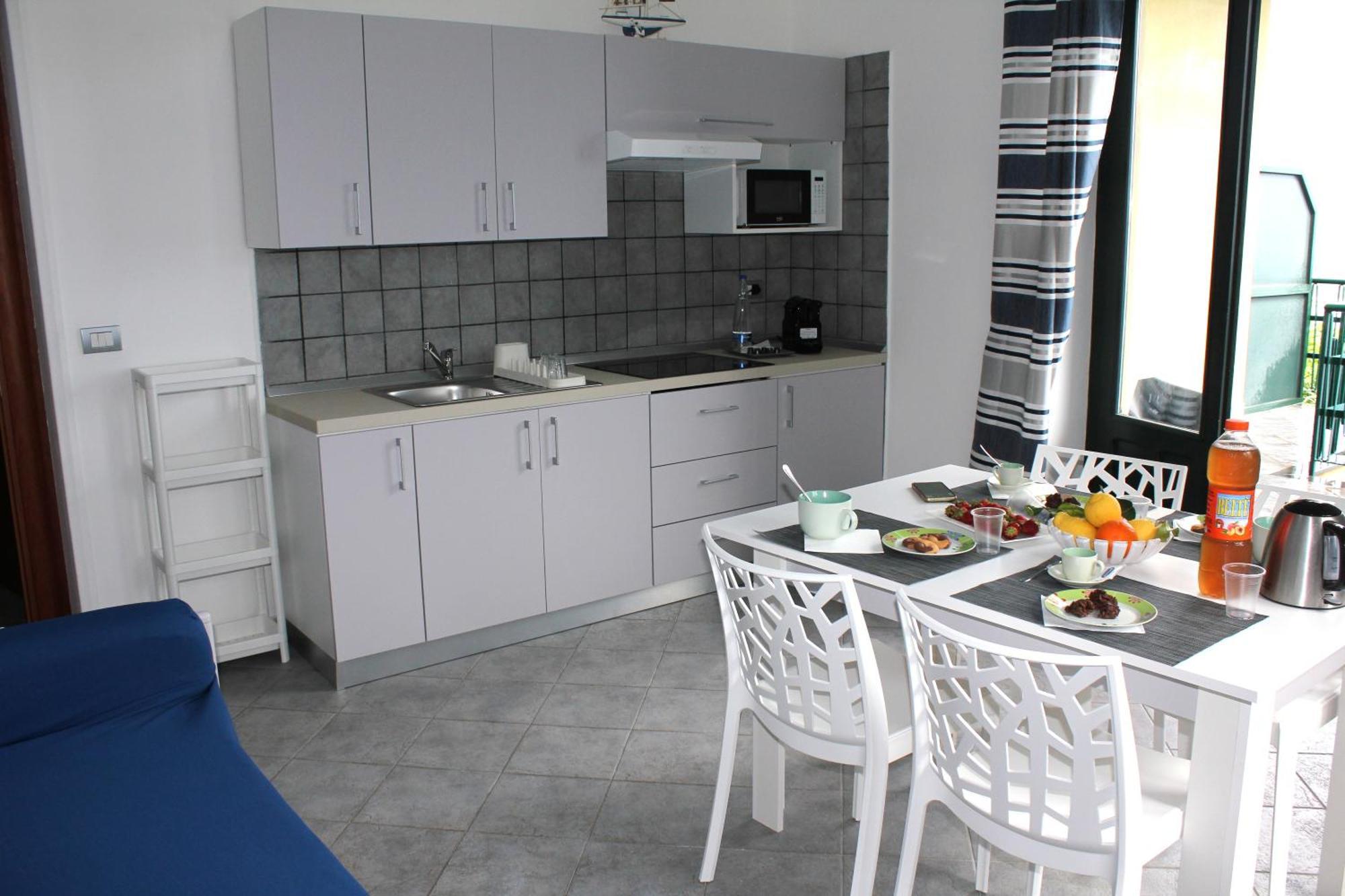 Capo dʼOrlando Villa Anita Apartments المظهر الخارجي الصورة